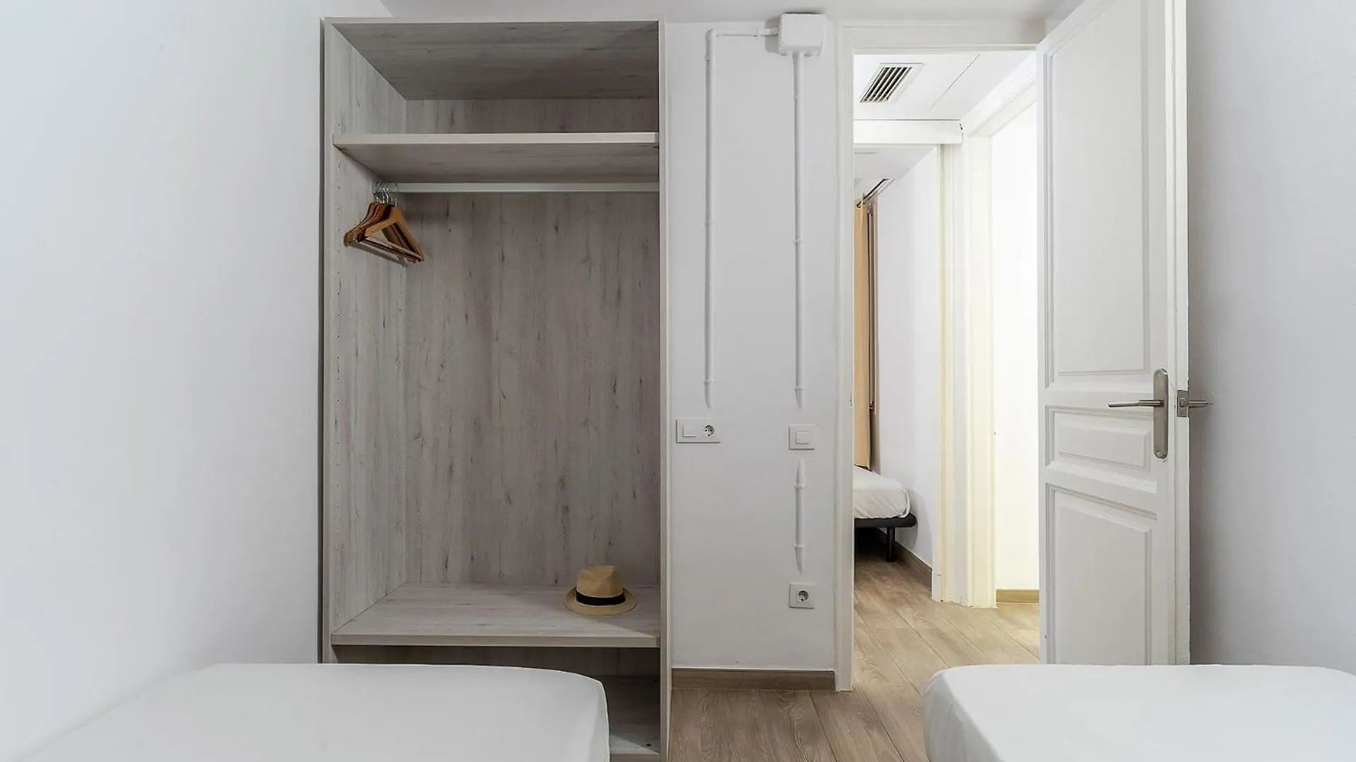 Ab Marina Apartments Barcelona Spain