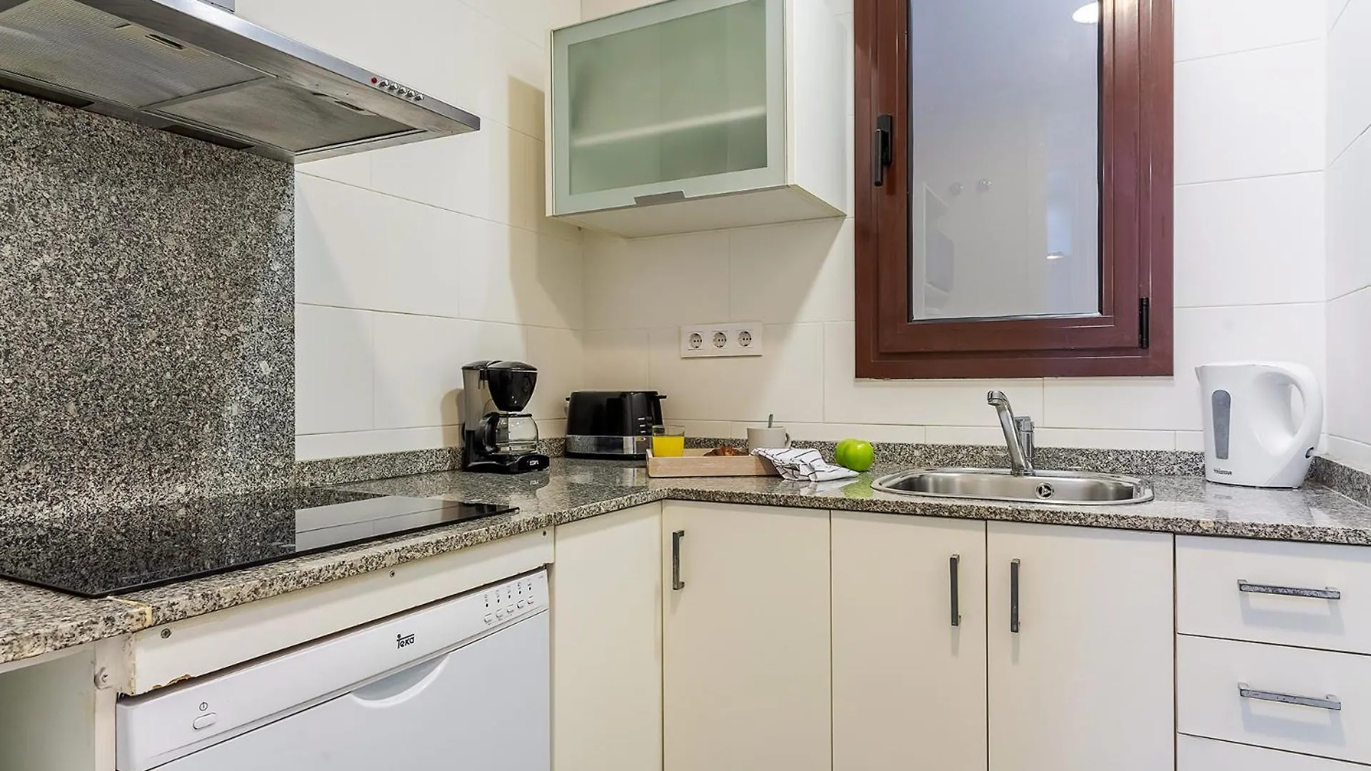 Ab Marina Apartments  Барселона